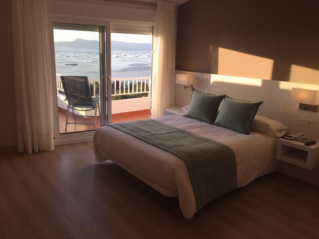 Hotel Mirador Ria De Arosa 里博雷多 外观 照片